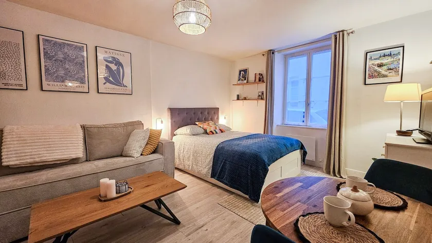 Cozy studio for 4 people, historic center • Cathedral - Image 1