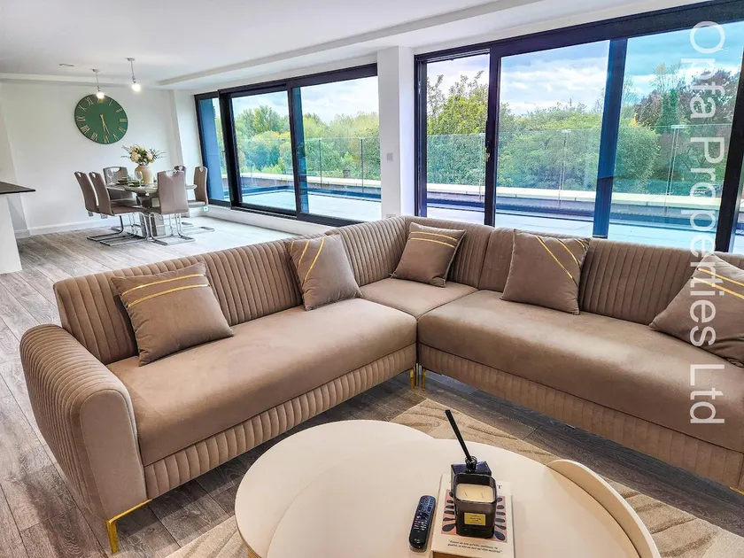 Luxury Penthouse - Image 1
