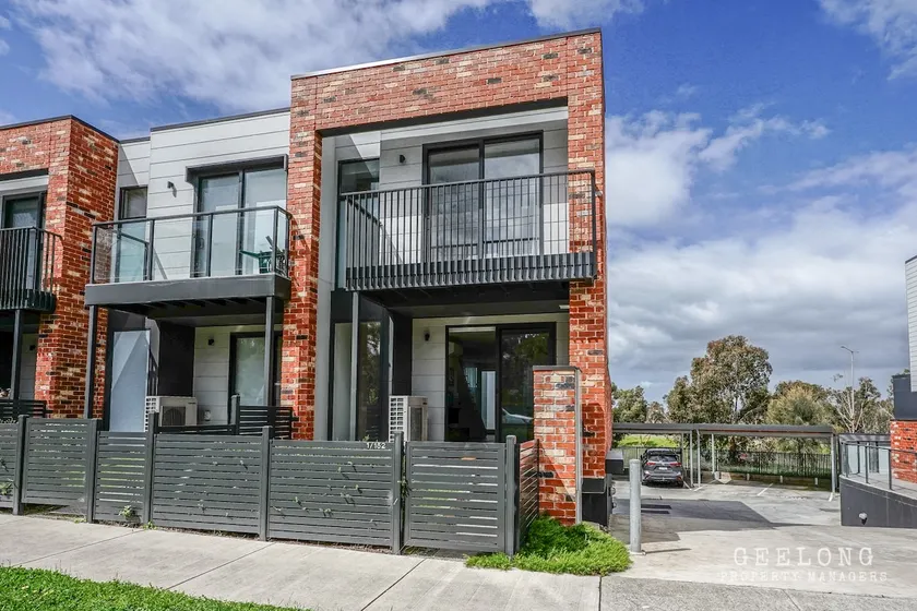 The Perfect Townhouse - Image 1