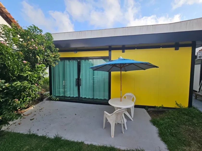 Executive House - Image 1