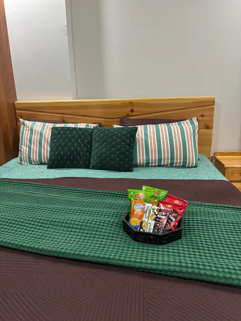 Escape Islamabad – Cozy Modern Stay in E-11 - Image 1