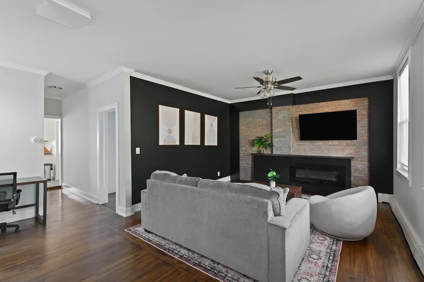 20 min to NYC |Newly Renovated| Private Driveway - Image 1