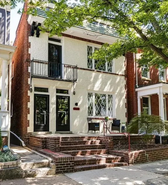 Heart of the Fan | 1 BDR apt | Private entrance - Image 1