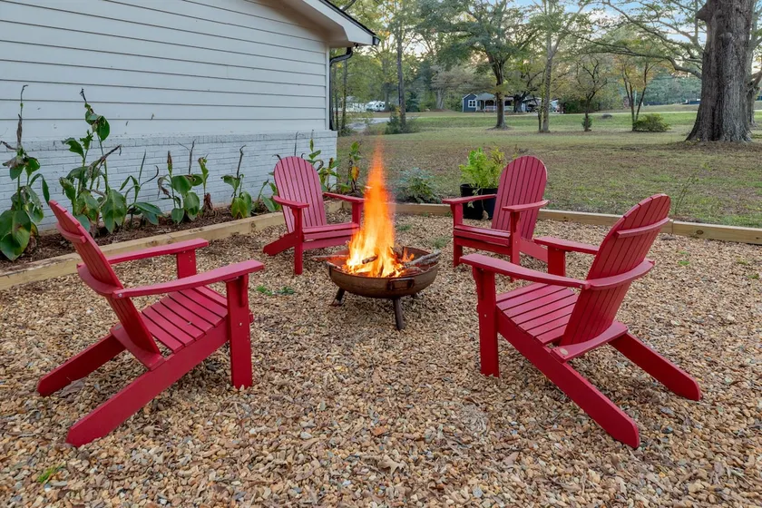 Cozy Oak Haven: Your Dream Retreat! - Image 1