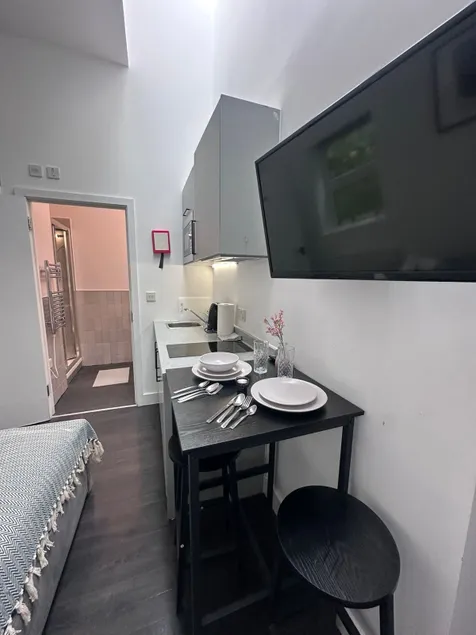 (18/F04)Ground Studio Central London Notting Hill - Image 1