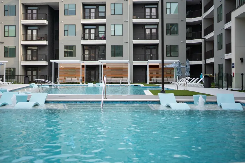 Casita Lonestar | Pool View | Free Parking - Image 1