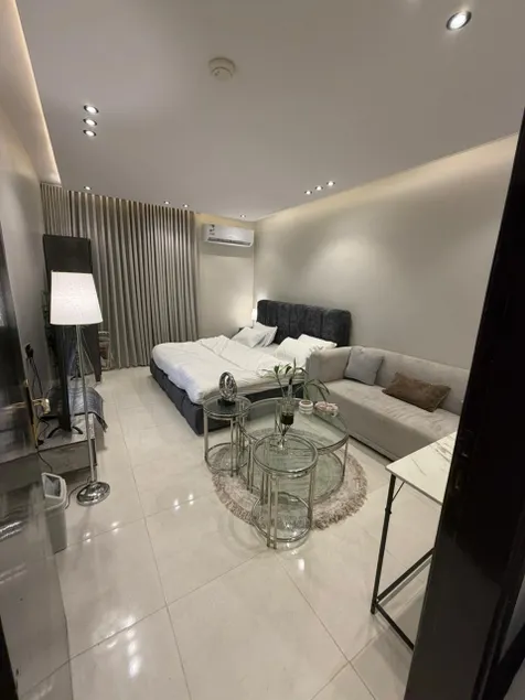 Apartment in Yarmouk - Image 1