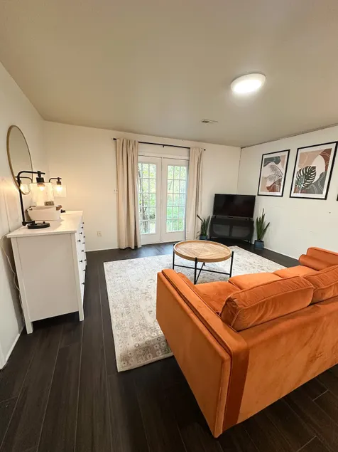 Private Guest Suite - Peaceful Retreat In Town - Image 1