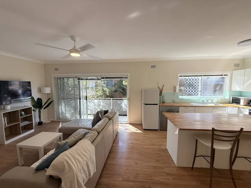 2 Bedroom Apartment - Heart of Cronulla - Image 1