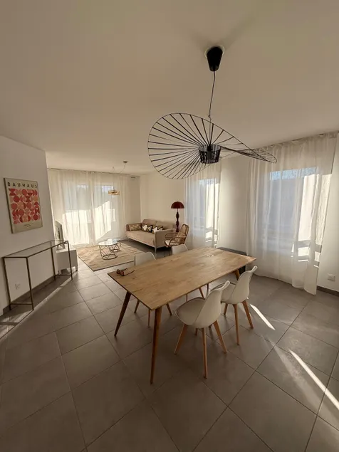 Beautiful new apartment, 2 bedrooms, garage Annecy - Image 1