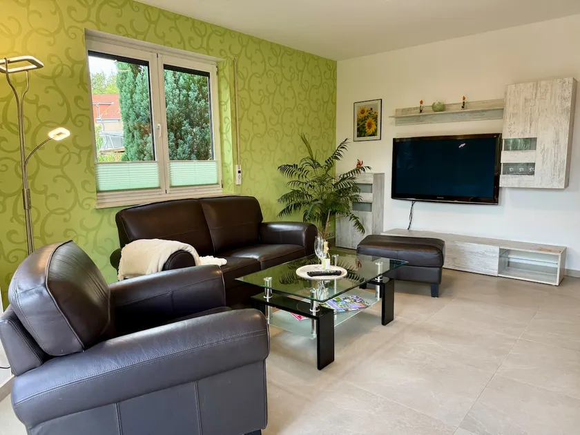 Relax & feel good in the greenery of Großsteinberg - Image 1