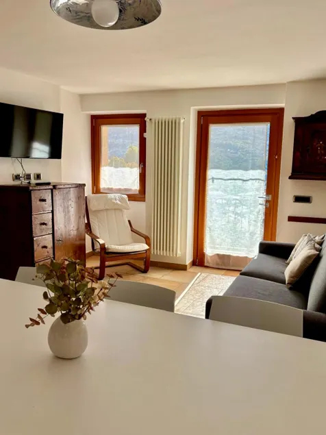 Vacation home with garden in the heart of Sondrio - Image 1