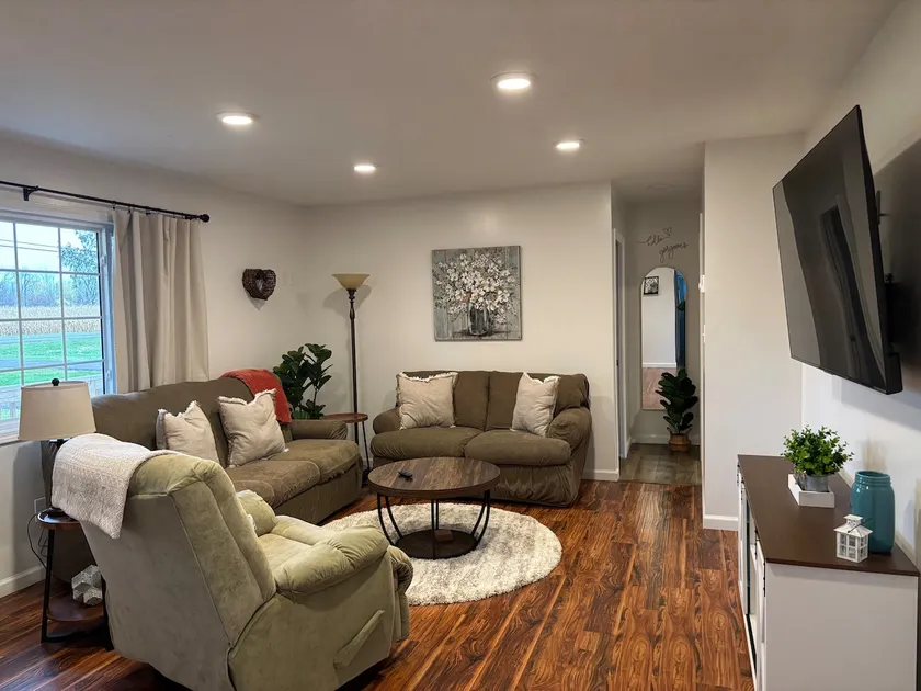 The Ridge House | Modern 3BR Country Home, Pets OK - Image 1