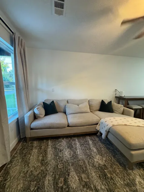 Cozy Central Located Home - Image 1
