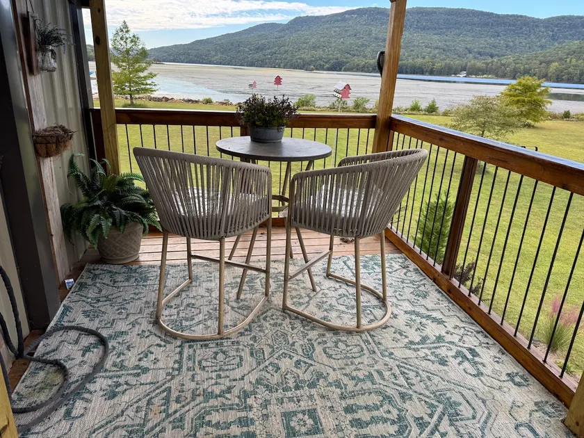 Mountain Cove Retreat “remote” area - Image 1