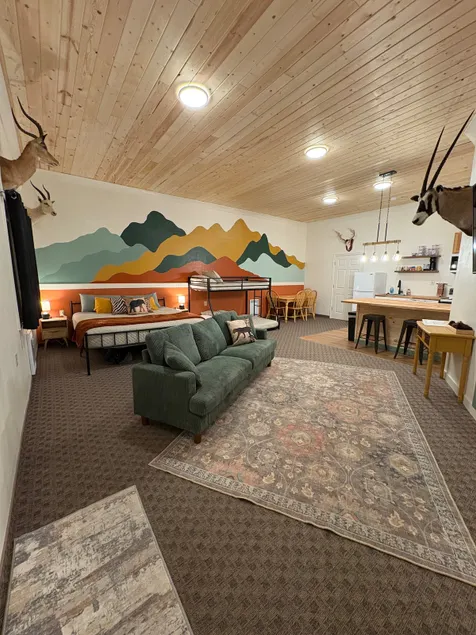 Koosharem Safari Studio: Family-Ready Stay - Image 1