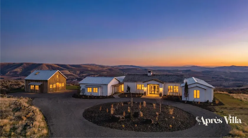 Après Villa | Luxe Vineyard Retreat - Image 1