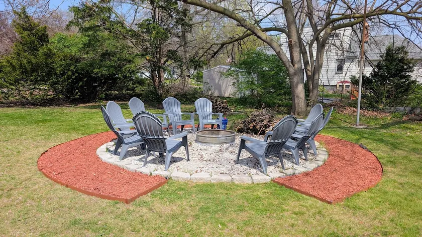 Detroit Airport Home • Sleeps 14+ • Table Games! - Image 1