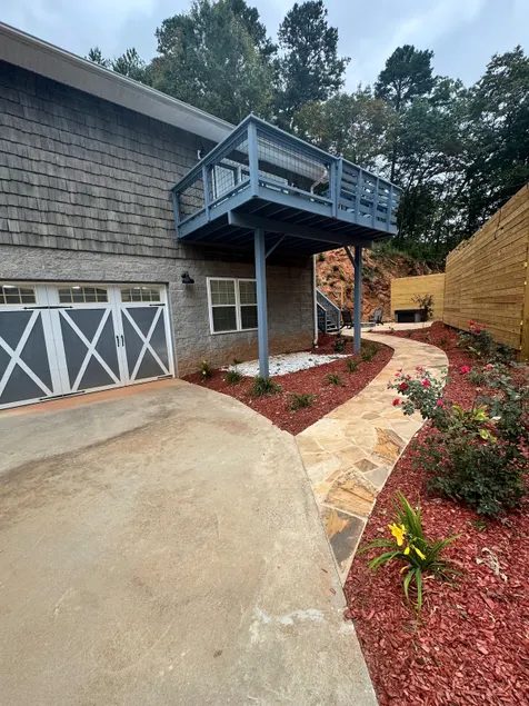 Charming cabin! Close to town! Newly built - Image 1