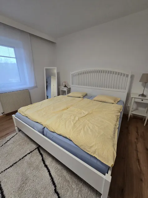 Apartment near the city center - Image 1