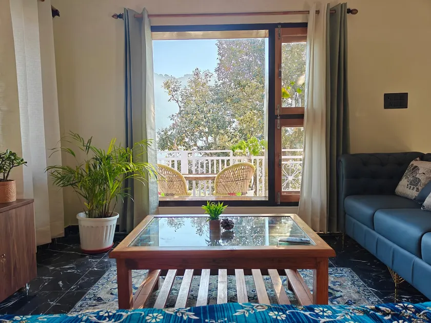 Breezyy Stays Bhimtal. A cozy 1.5 bhk flat - Image 1