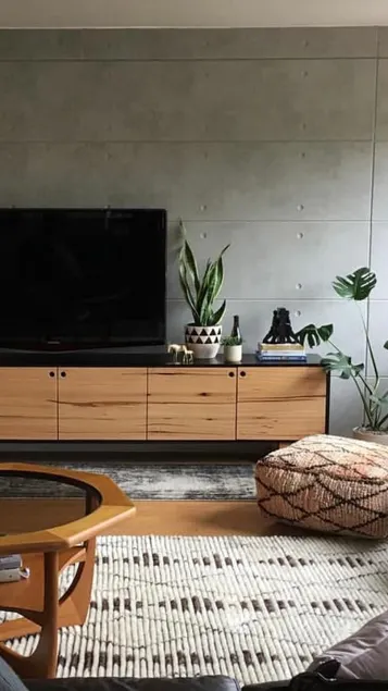 At home with Peace - Image 1