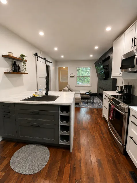 Modern 1-Bedroom Getaway Near The Forks & St.B - Image 1