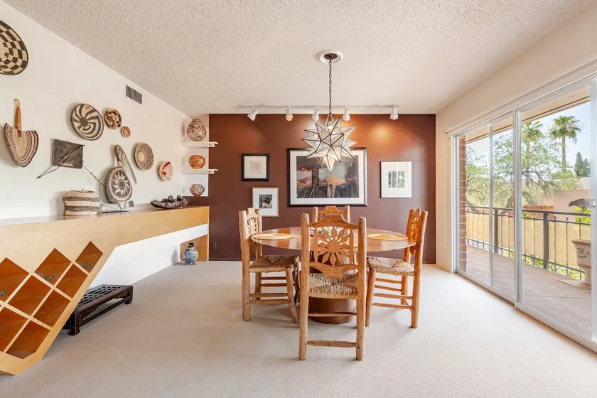 Tasteful, Modern Luxury. Great Location. - Image 1