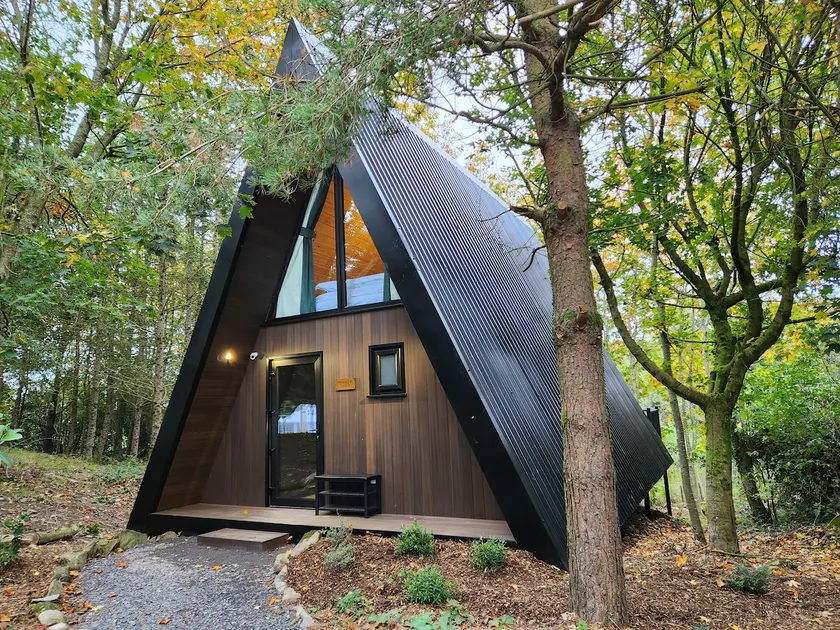 Pineview Luxury Adults only Lodge - Image 1