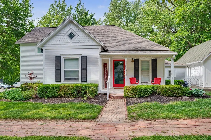 New! Cozy Cottage Just Blocks From Baker Campus - Image 1