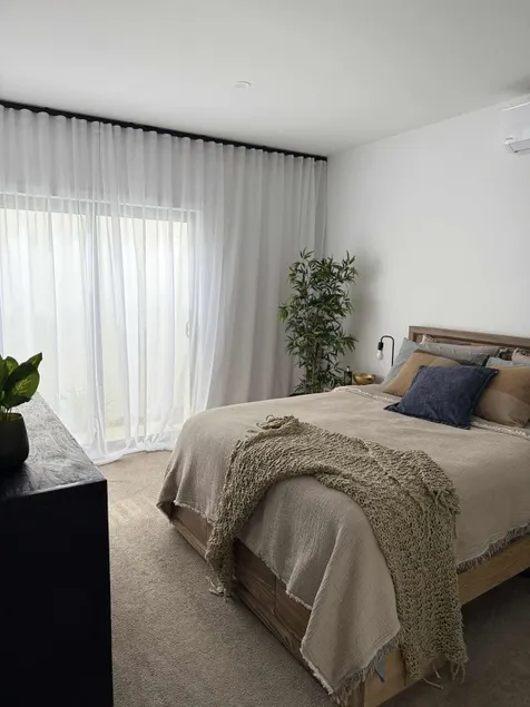 Perfect Airport accomm Relaxed indoor/outdoor feel - Image 1