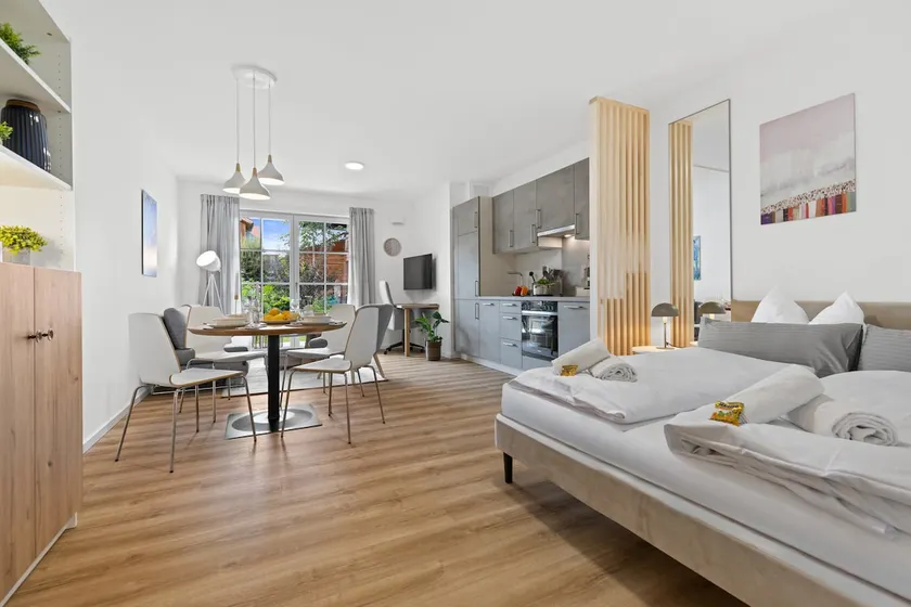 *Balanced* modern Studio - Park - Kitchen - Lake - Image 1
