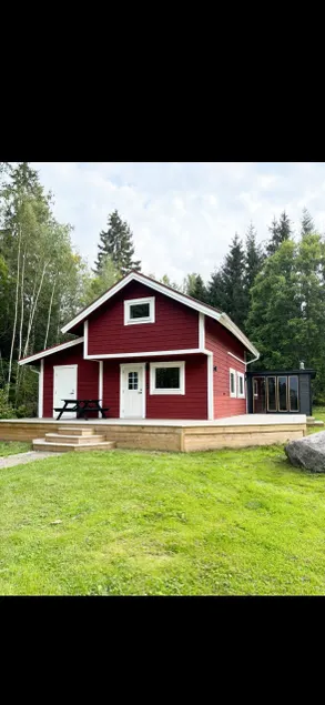 Modern Stuga - Image 1