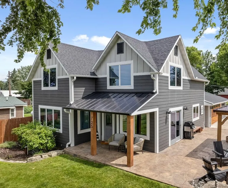 NEW Mississippi Riverfront Sunset House - Image 1