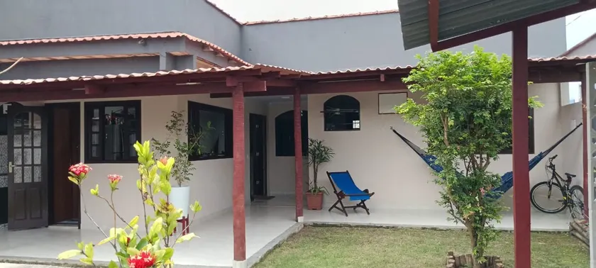 Beach house. (carnival 8/10 guests) - Image 1