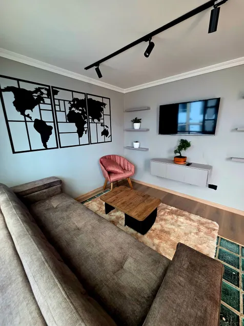 Two-Bedroom Apartment with Terrace and Parking - Image 1