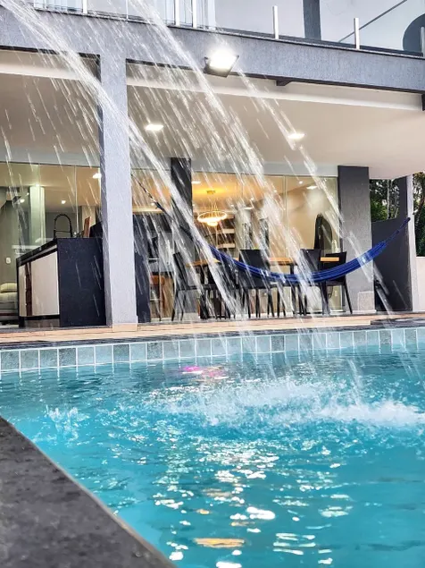 Retreat with Pool and Barbecue Area in Guaratiba - Image 1