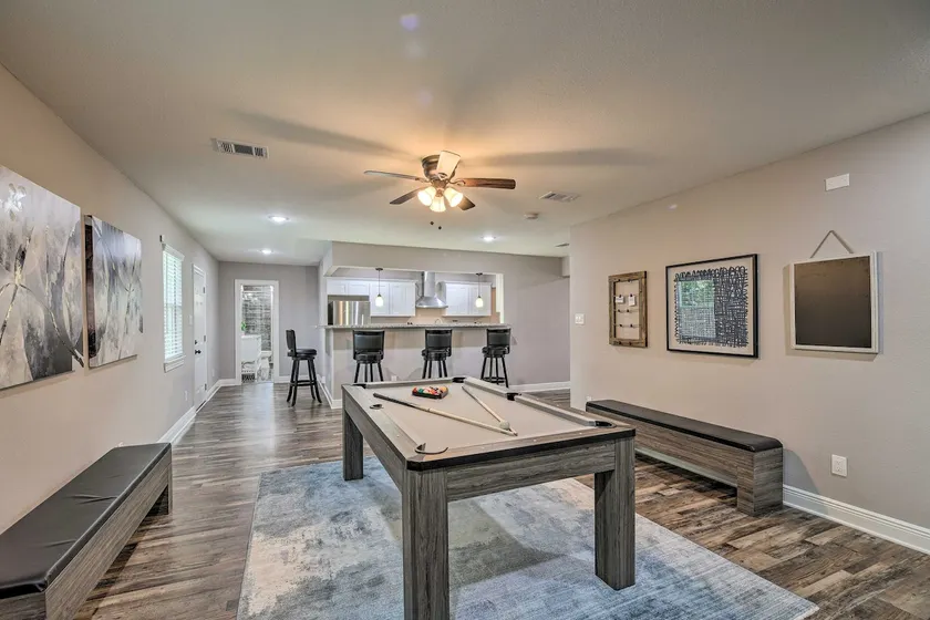Spacious HTX Escape + Games & Patio - Image 1