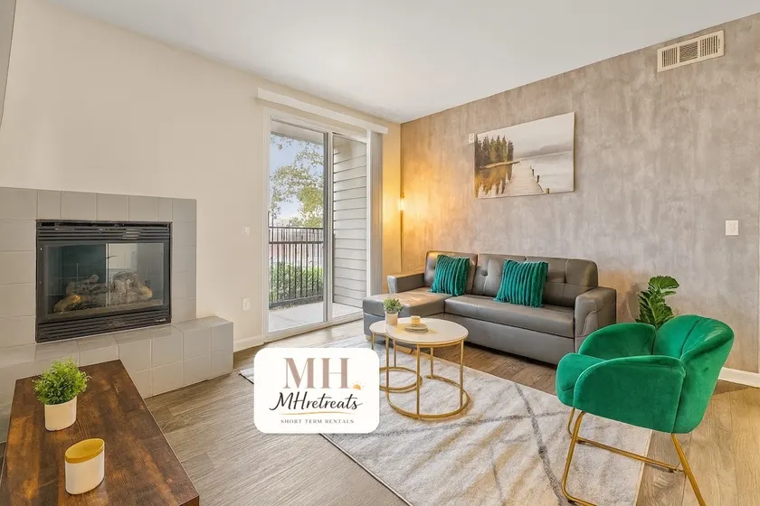 Modern King Suite by the Lake - Entire Place - Image 1