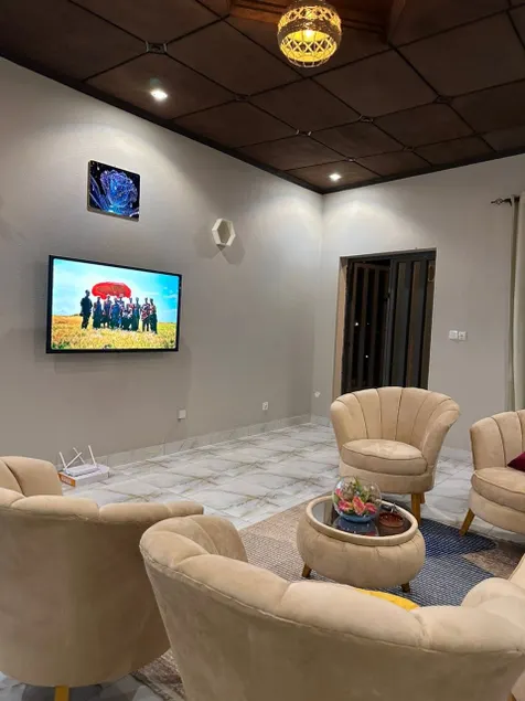 Comfortable apartment 200 m from the city center - Image 1