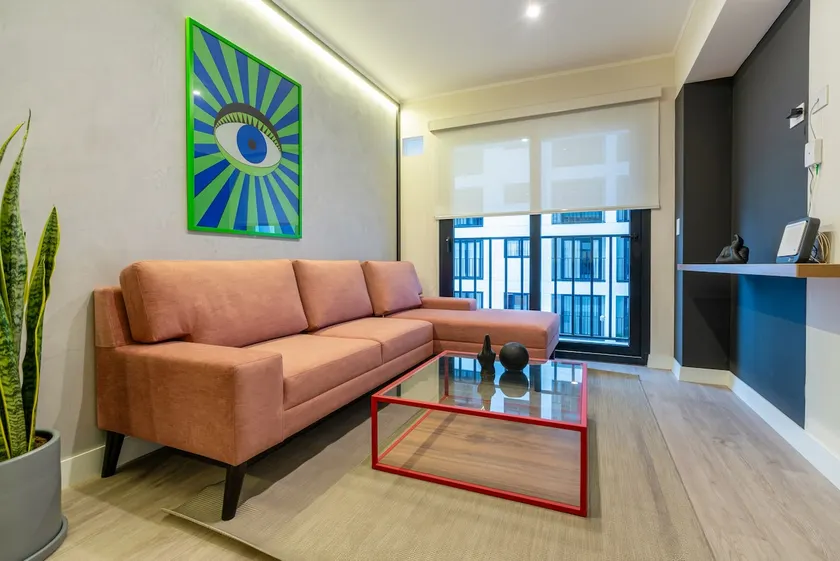 Electric Daisy_near seaside pool/cowork/gym - Image 1