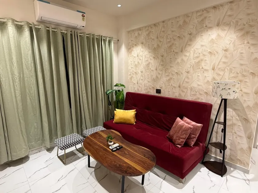 Altura: 1Bhk Pvt Furnished Apt near Apollo Hosp - Image 1