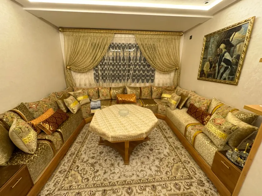 Lamoulian stay Luxury flat with patio - Image 1