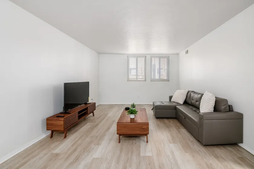 Downtown Delight | Columbus Escape! - Image 1