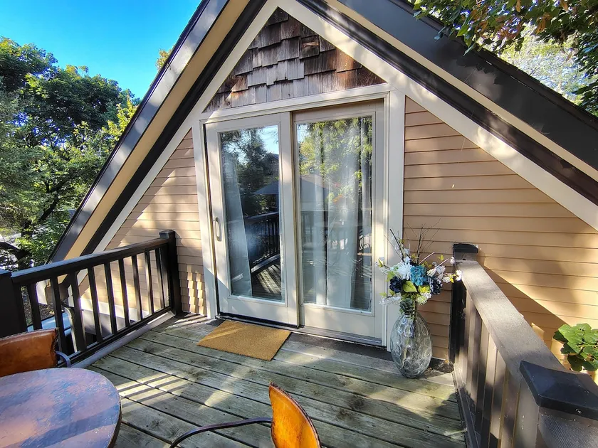 Private Suite on Wooded Lot Great Central Location - Image 1
