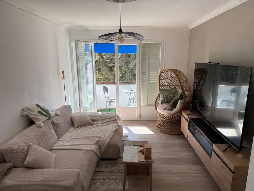 Bright apartment in the heart of Privas (07) - Image 1