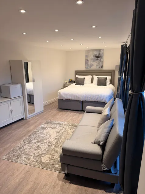 The Chiltern Retreat - Image 1