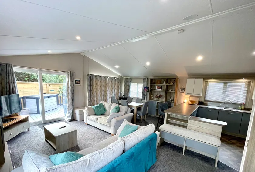 Elegant Lodge in Peaceful Holiday Resort - Image 1