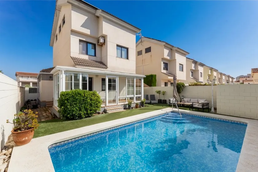 Villa - Private Pool - 450 m to the Beach - BBQ - Image 1