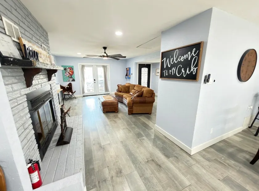 4BR House w/Patio Retreat + Massage Chair + PacMan - Image 1